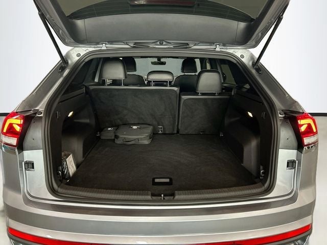 2023 Volkswagen Atlas Cross Sport 2.0T SE