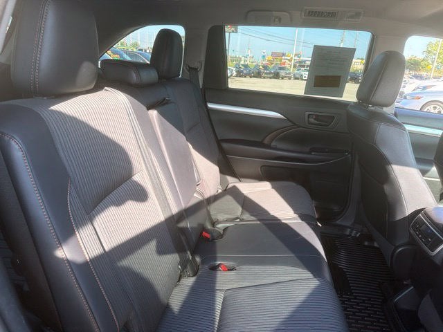 2017 Toyota Highlander LE Plus