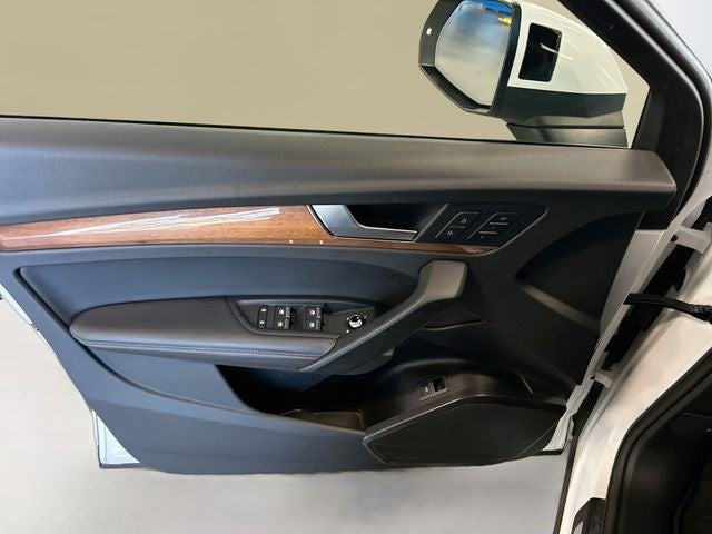 2022 Audi Q5 45 S line Premium quattro