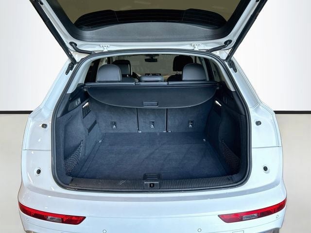 2022 Audi Q5 45 S line Premium quattro