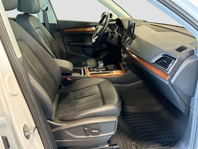2022 Audi Q5 45 S line Premium quattro