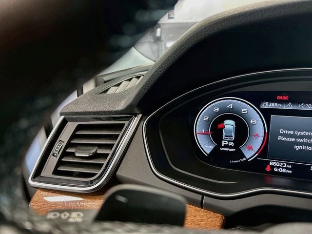 2022 Audi Q5 45 S line Premium quattro