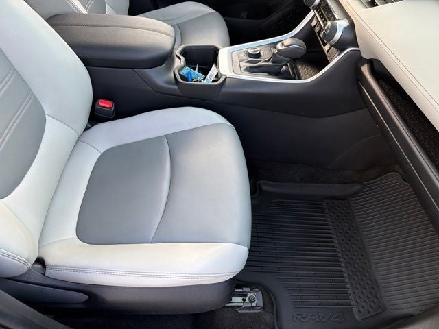 2023 Toyota RAV4 Hybrid XLE Premium