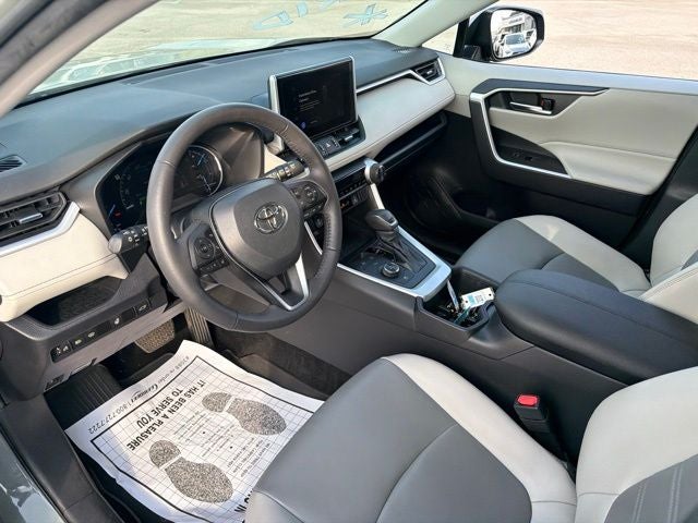 2023 Toyota RAV4 Hybrid XLE Premium