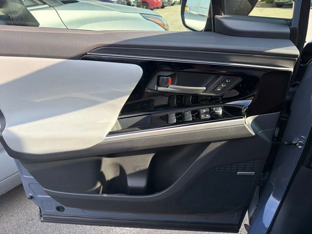 2025 Subaru Solterra Limited