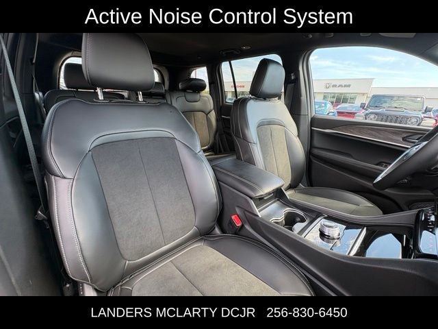 2026 Jeep Grand Cherokee Altitude