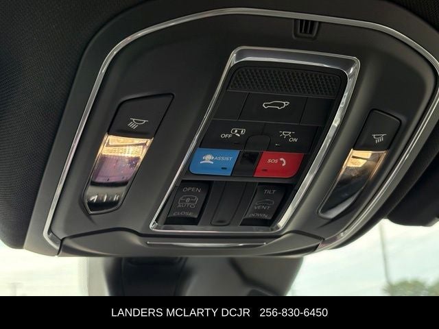 2026 Jeep Grand Cherokee Altitude