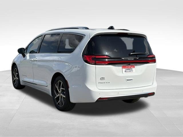 2027 Chrysler Pacifica Pinnacle