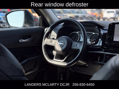2025 Nissan Pathfinder SL