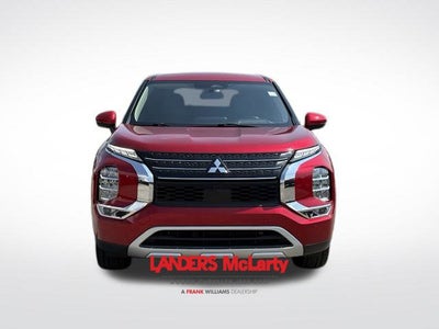 2024 Mitsubishi Outlander Base