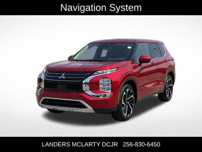 2024 Mitsubishi Outlander Base