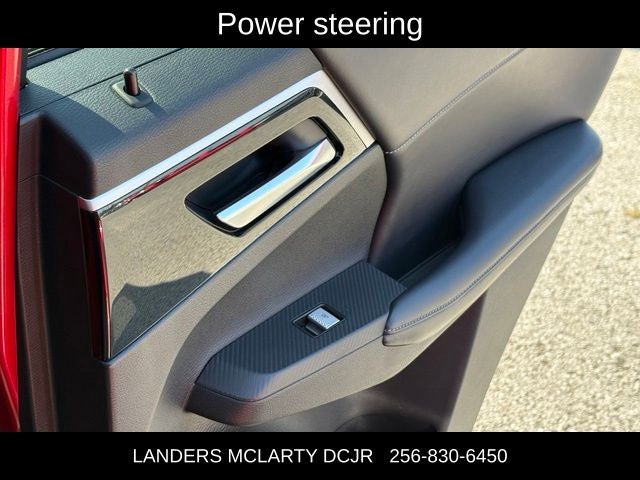 2025 Mitsubishi Outlander Base