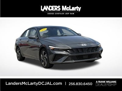 2025 Hyundai Elantra SEL Convenience